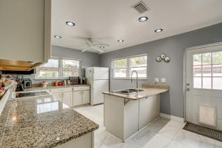 2 Mi to Riverwalk Gem with Private Pool and Yard! - 2