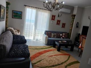 Frederik Apartment Qerret - 9