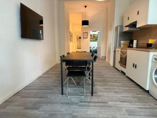 Moderne Unterkunft Neukölln - 9