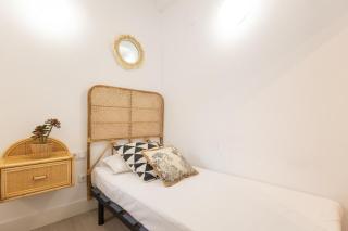 Alcazares Deluxe Suite by Valcambre - 9