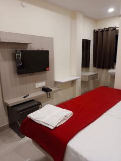 Sahasra Sree Suites Inn - Hyderabad - 7