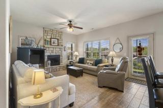 Bounty of Birdie Lane - Golf Courses Playgrounds & Pool - Branson West - 0