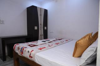 Sai Nivas Guest House - Visakhapatnam - 5