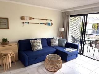 Nautical Stylish Ground Level 1 Bedroom Unit - Noosaville - 8