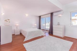 Luxe Penthouse, BBQ, hot spa, games, ocean view - By Seareen - 2
