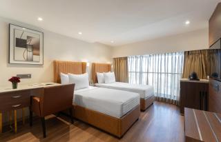 Clarks Inn Suites Hyderabad Airport - Haiderabad - 5
