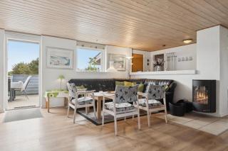 Energy-Efficient Pool House Located Between The Sea And The Fjord - 5