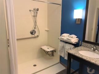 SureStay by Best Western Cambridge - Cambridge - 4