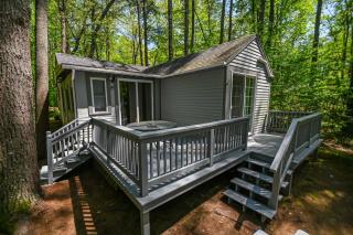 Cottage by the Pond The Perfect Cozy Escape - Sanford - 8