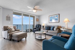 Beachfront Escape l Pool, Hot Tub & Amazing Views - Myrtle Beach - 0