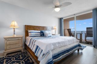 Beachfront Escape l Pool, Hot Tub & Amazing Views - Myrtle Beach - 8