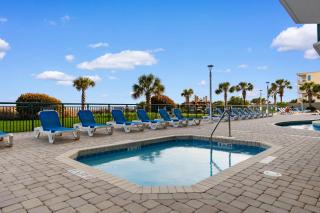Beachfront Escape l Pool, Hot Tub & Amazing Views - Myrtle Beach - 7