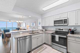 Beachfront Escape l Pool, Hot Tub & Amazing Views - Myrtle Beach - 6