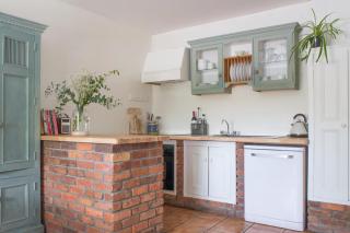 Courtyard Cottages - 4
