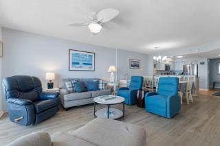 Beachfront Escape l Pool, Hot Tub & Amazing Views - Myrtle Beach - 1
