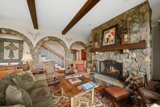 Montallori Stone Lodge - 3