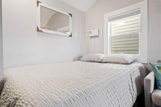 Just Beachy and Shore Delight 2 Cozy Studios - York - 3