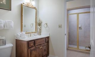 Wyndham Governor's Green 2BR Apartment with Resort Access - Williamsburg - 3