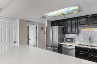 Oceanfront Retreat - Resort Amenities & Breathtaking Views - Myrtle Beach - 7