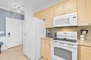 Tranquil Waters l 3BR Retreat Near Myrtle Beach - Myrtle Beach - 6