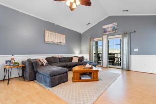 Tranquil Waters l 3BR Retreat Near Myrtle Beach - Myrtle Beach - 4
