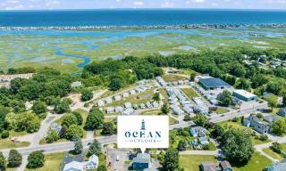 Large Family Retreat Near Beach Private Decks - Wells - 0