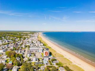 Oceanfront Home Beach Access Deck & Ping Pong - Old Orchard Beach - 0