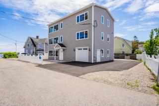 Oceanfront Home Beach Access Deck & Ping Pong - Old Orchard Beach - 4