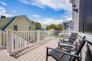 Oceanfront Home Beach Access Deck & Ping Pong - Old Orchard Beach - 1