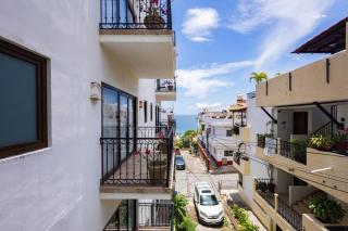 Beautiful View in Gringo Gulch 303 - 2