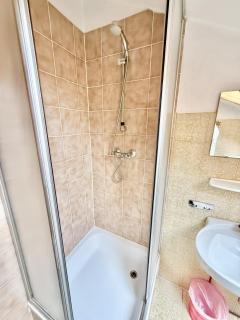 Doppelzimmer mit Privatem Bad - Pörtschach am Wörthersee - 3