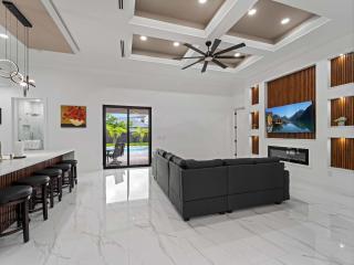 Brand-New - Contemporary Gem-Pool Game Room BBQ - 4