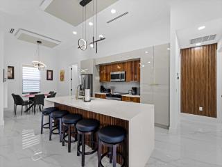 Brand-New - Contemporary Gem-Pool Game Room BBQ - 1