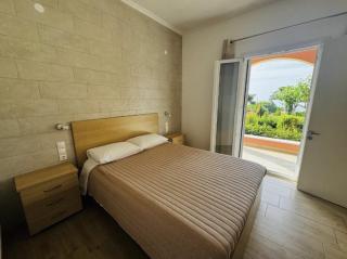 Hoe's House - Agios Stefanos - 7