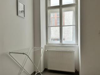 Sunny & Calm Long-Term Apartment with Free Parking - Vienne - 2