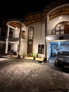 Villa Suriya - Tennekumbura - 0