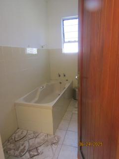 The PHOMOLONG GUEST HOUSE - Roodepoort - 9