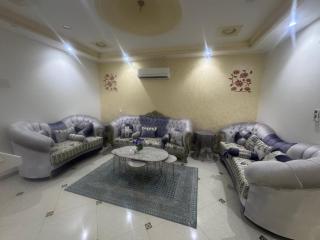 شقة كبيرة 4 غرف نوم وصالة وشرفة-بلكونة- Large apartment with 4 bedrooms, a living room and a balcony - Taif - 7