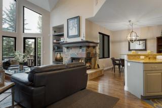 11A Castle Peak Close - 1