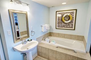 Skyline Tower Resort 1BR Apartment with Resort Access - Atlantic City - 5