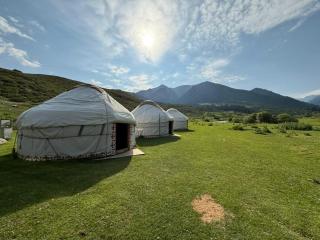 Ak-Tash Yurt Camp - - 0