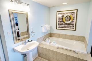 Wyndham Skyline Tower 2BR Apartment with Resort Access - Atlantic City - 5