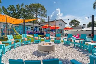 NEW-Heated Pool-Pickleball-Hot Tub-Movie Theater-Game Room-Playset-Basketball-10 Beds - Tampa - 7