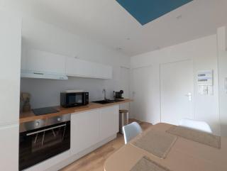 Petite Parenthèse - 8