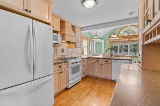 Lookout Point - 3 BDR Home Steps from Beach - Falmouth - 6