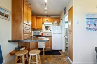 A Wave from It All Sleeps 4 - Old Orchard Beach - 7