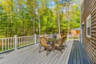 4 Bedroom - 5 min walk to Jenkins Pond - East Falmouth - 7