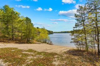 4 Bedroom - 5 min walk to Jenkins Pond - East Falmouth - 6