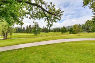 Golf Course On-Site Spacious Hollidaysburg Home! - Hollidaysburg - 9