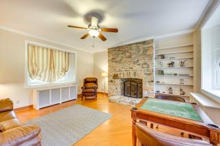 Golf Course On-Site Spacious Hollidaysburg Home! - Hollidaysburg - 4